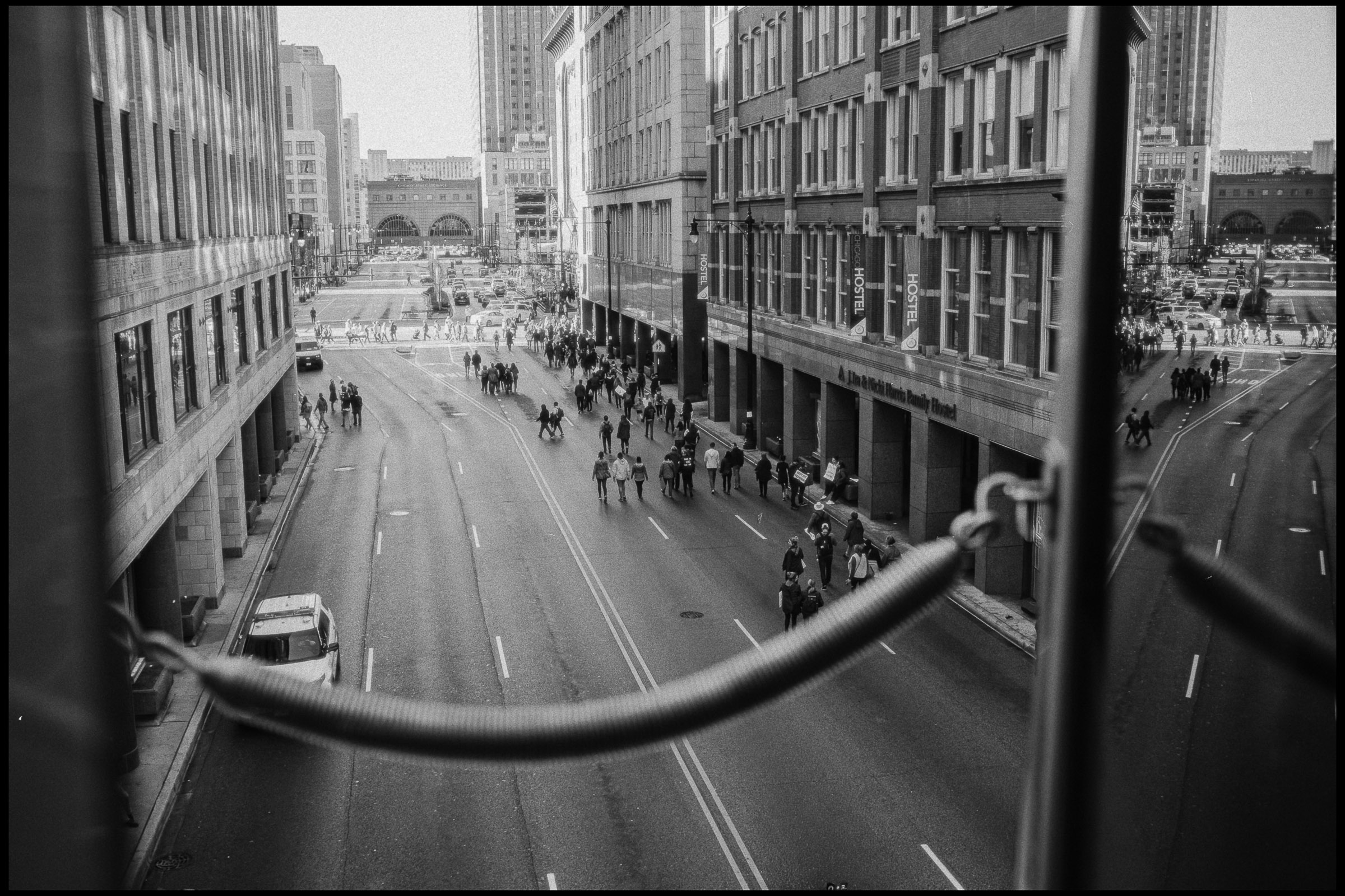 Street emptying after the Women's March, Chicago 2017