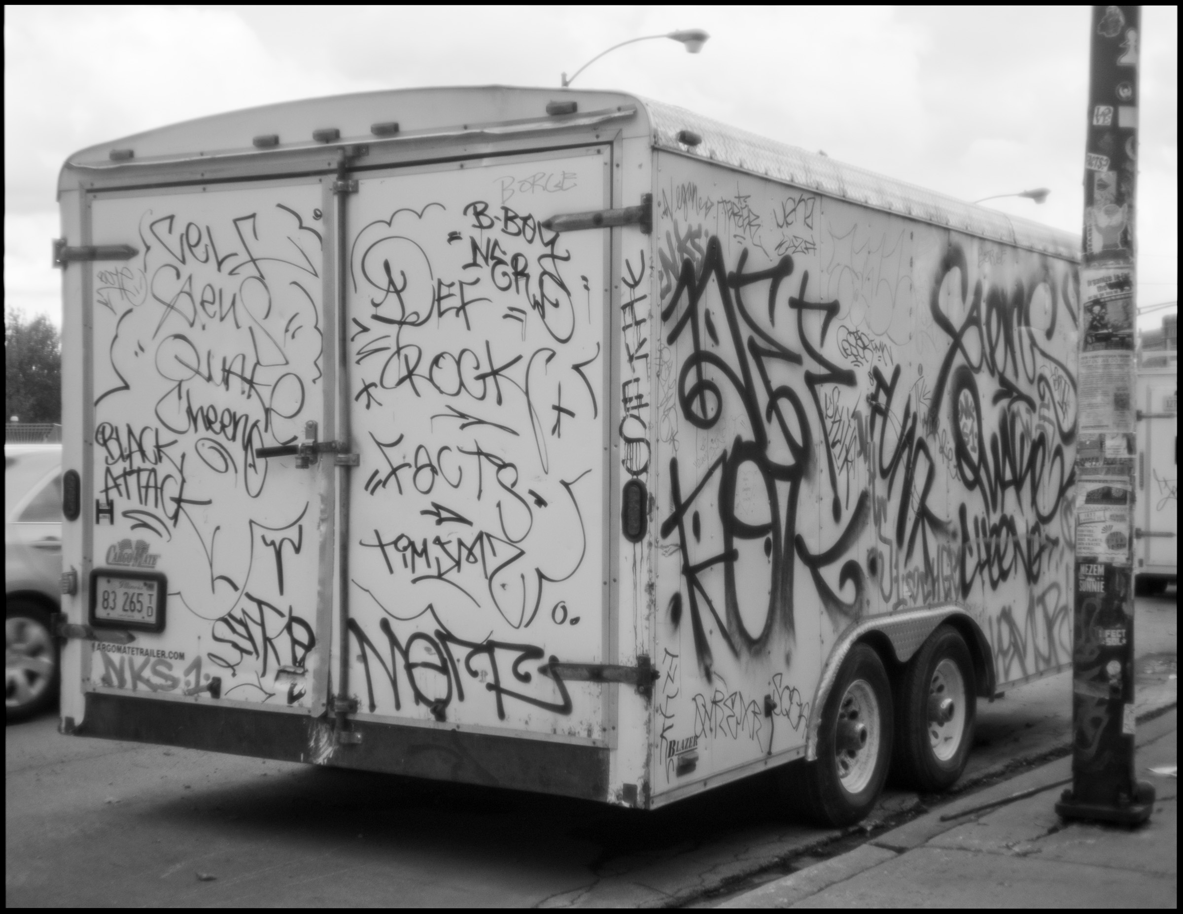 Handstyle wall context in Logan Square Chicago 2024