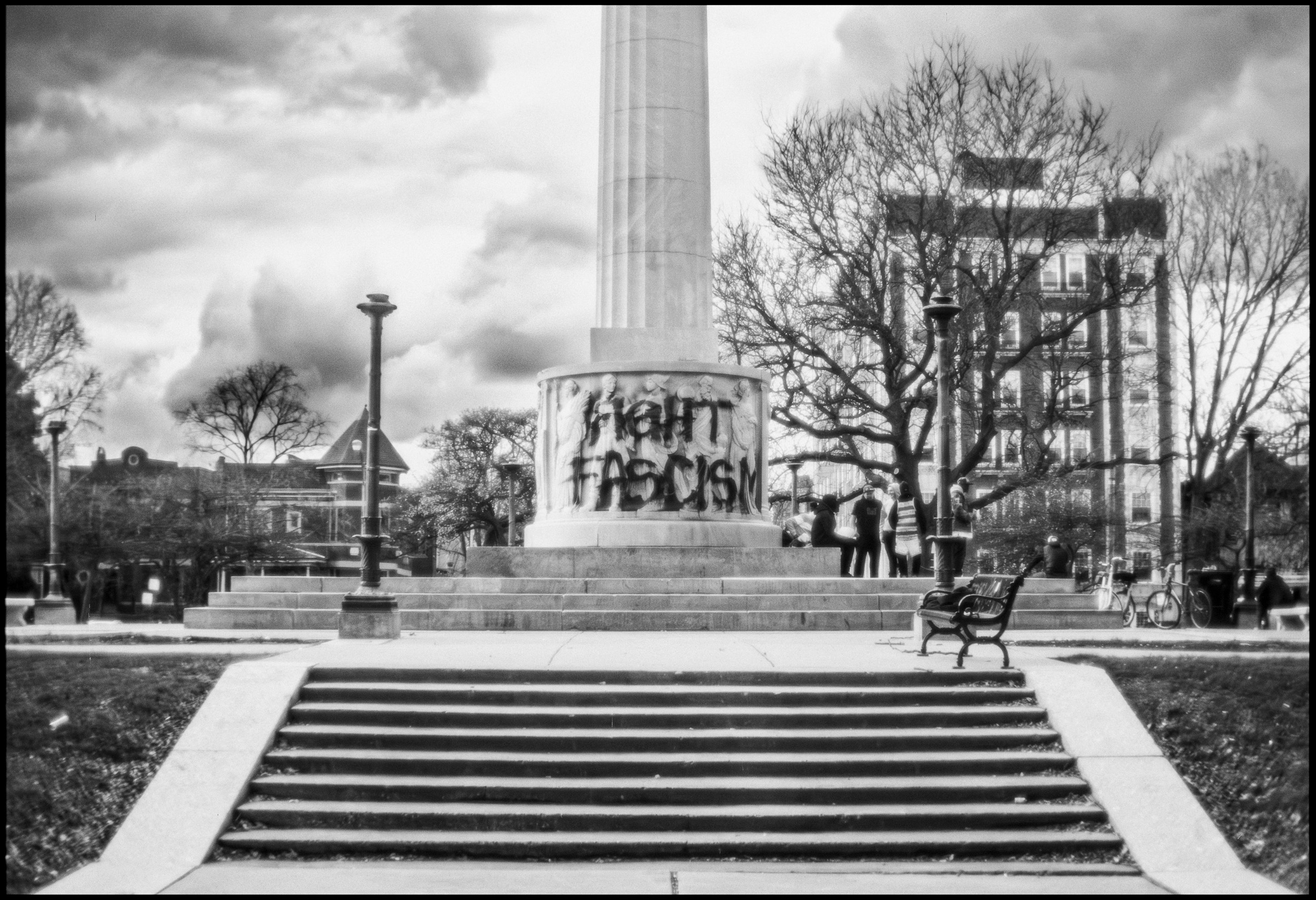 Brighter full front monument context, Logan Square Chicago 2024